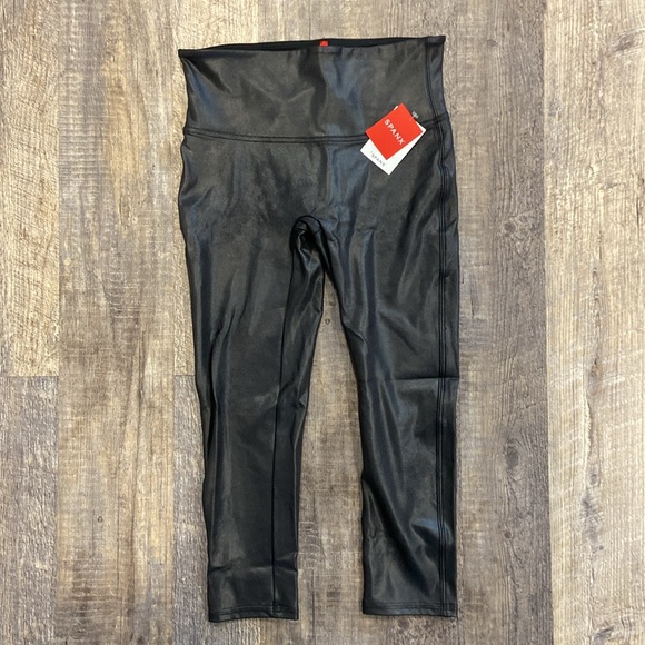 Spanx Black Faux Leather Leggings Size Medium - Picture 3 of 4